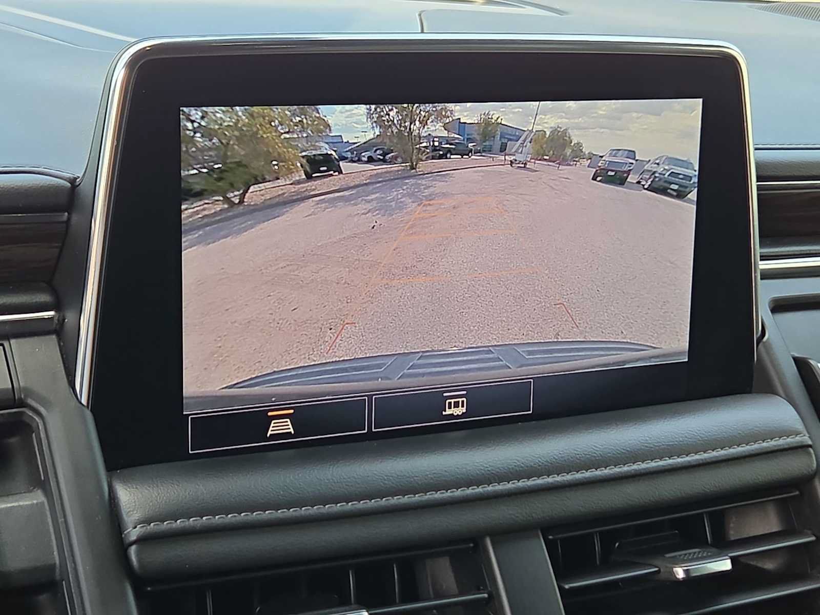 Used 2021 Chevrolet Tahoe Z71 AWD/4WD image 25