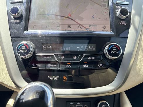 Used 2020 Nissan Murano Platinum w/ Cargo Package AWD/4WD image 21
