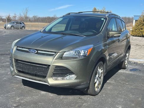 Used 2013 Ford Escape Titanium image 3