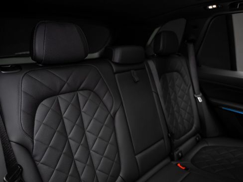 Used 2025 BMW X5 sDrive40i w/ M Sport Package RWD image 66