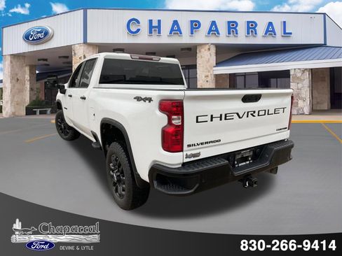 Used 2025 Chevrolet Silverado 2500 Custom w/ Custom Value Package AWD/4WD image 14