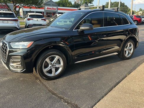 Used 2021 Audi Q5 2.0T Premium w/ Convenience Package AWD/4WD image 6