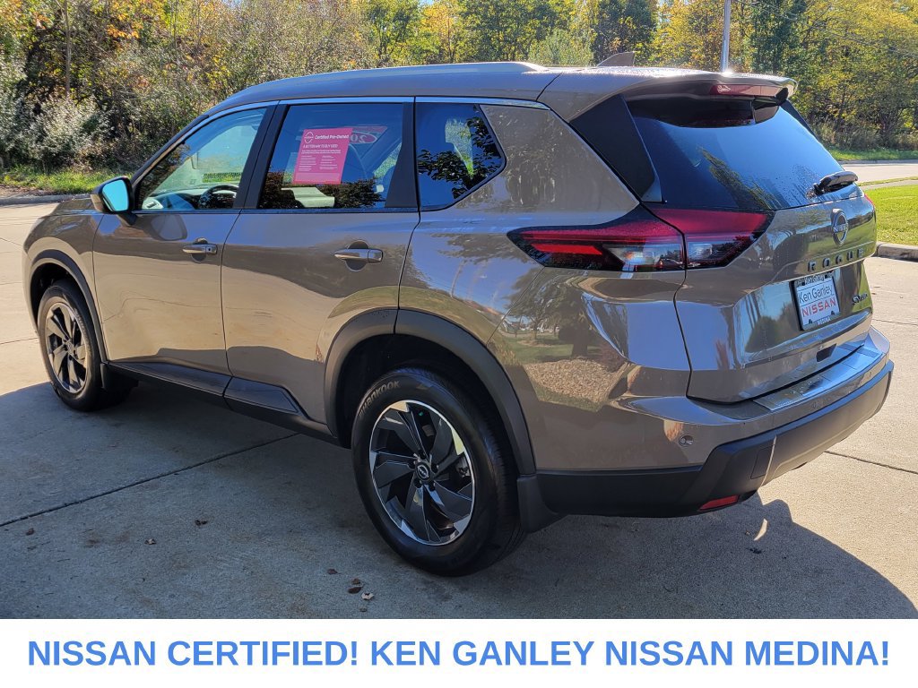 Certified 2024 Nissan Rogue SV w/ SV Premium Package AWD/4WD image 5