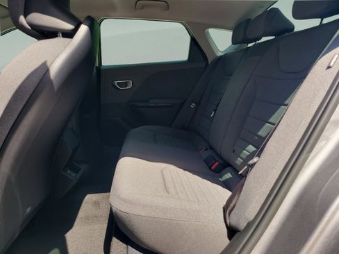 New 2025 Kia K4 EX image 9