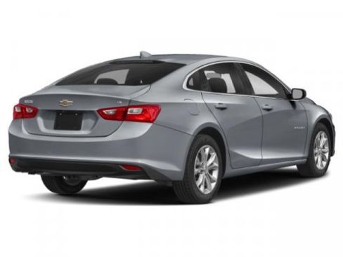 Used 2024 Chevrolet Malibu LT image 2