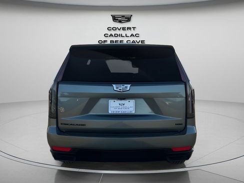 Certified 2023 Cadillac Escalade Sport Platinum w/ LPO, ONYX Package image 7