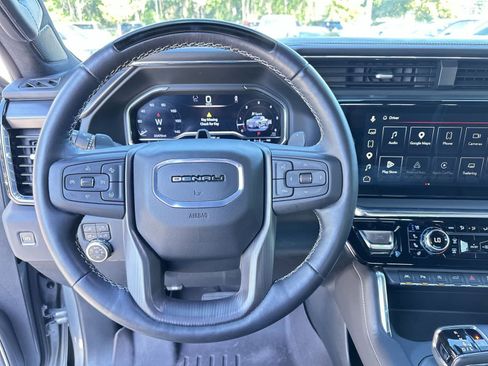 Used 2024 GMC Sierra 1500 Denali Ultimate AWD/4WD image 18