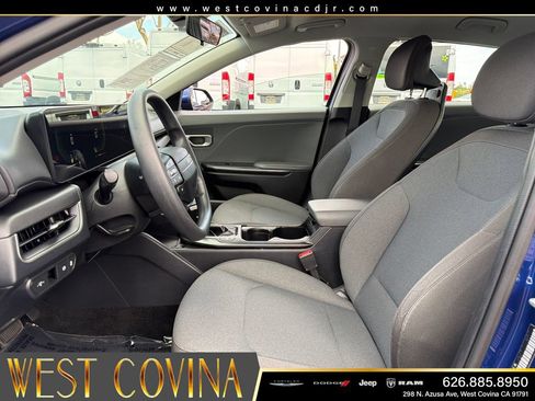 Used 2025 Kia K4 FWD image 17