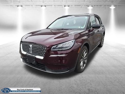 Used 2021 Lincoln Corsair AWD w/ Premium Package image 3
