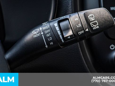 Used 2025 Kia Soul LX w/ LX Technology Package FWD image 33
