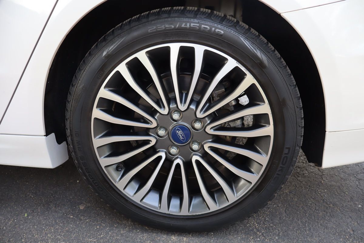Used 2017 Ford Fusion Titanium FWD image 43