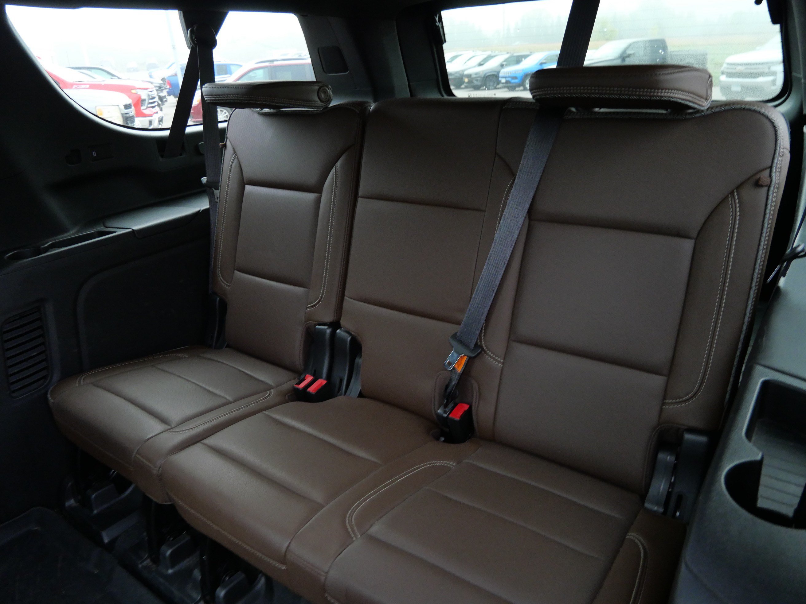Used 2021 Chevrolet Suburban High Country AWD/4WD image 28