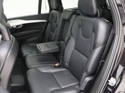 Used 2016 Volvo XC90 T8 Momentum w/ Vision Package AWD/4WD image 12