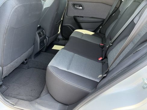 Certified 2023 Nissan Rogue SV FWD image 26