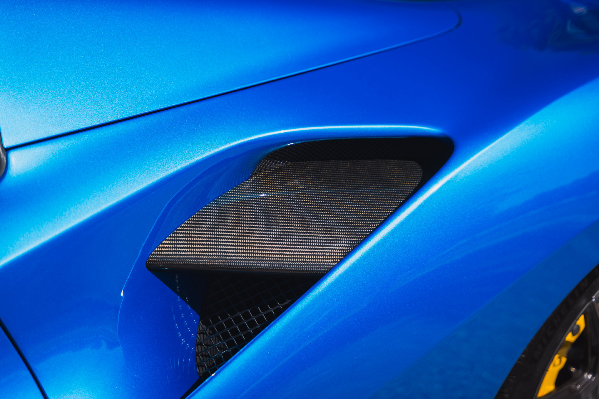 Used 2017 Ferrari 488 Spider RWD image 14