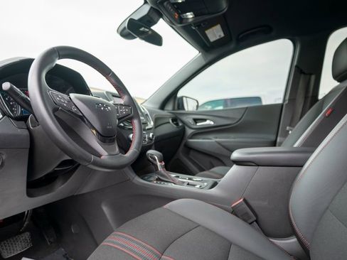 Certified 2023 Chevrolet Equinox RS image 5