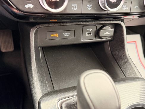 Used 2024 Honda Civic EX-L image 23