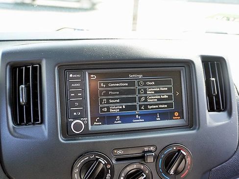 Used 2020 Nissan NV200 SV image 23