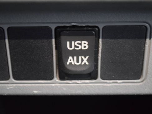 Used 2013 Toyota Tacoma PreRunner image 16