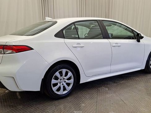 Used 2024 Toyota Corolla LE image 3