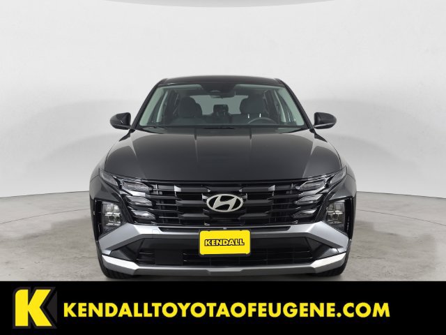 Used 2025 Hyundai Tucson SE AWD/4WD image 2