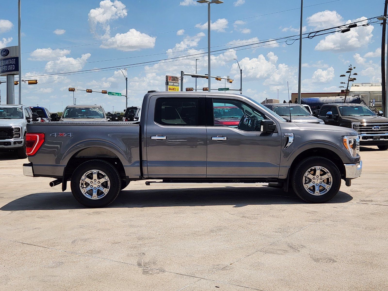 Certified 2022 Ford F150 XLT w/ Equipment Group 302A High AWD/4WD image 7