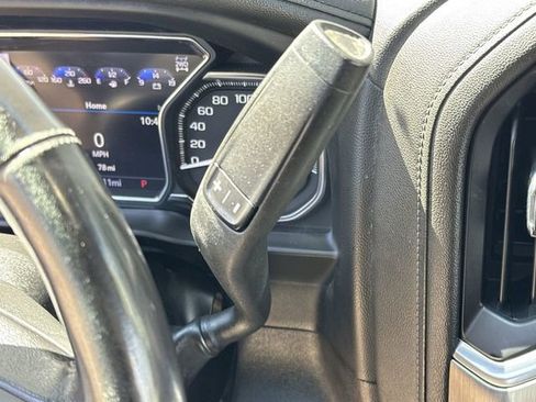 Used 2022 GMC Sierra 2500 Denali w/ Denali Black Diamond Edition AWD/4WD image 17