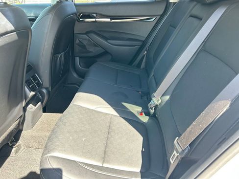 Used 2021 Kia Seltos EX image 17