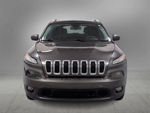 Used 2014 Jeep Cherokee Latitude w/ Cold Weather Group image 3