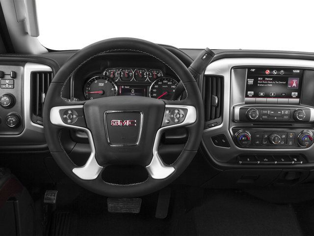 Used 2015 GMC Sierra 2500 Denali w/ Duramax Plus Package AWD/4WD image 9