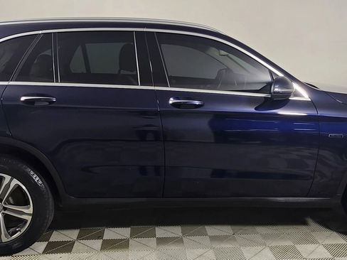 Used 2019 Mercedes-Benz GLC 350e GLC 350e 4MATIC Sport Utility image 8