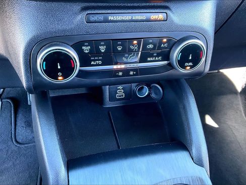 Used 2025 Ford Escape ST-Line image 33