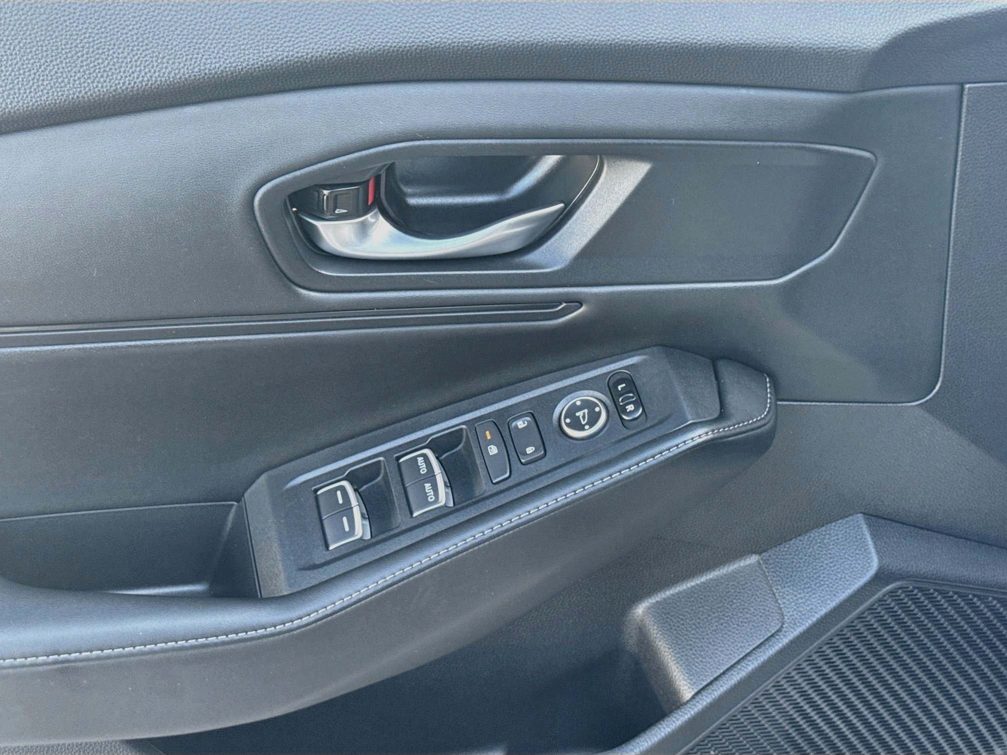 Certified 2025 Honda Accord Sport image 16