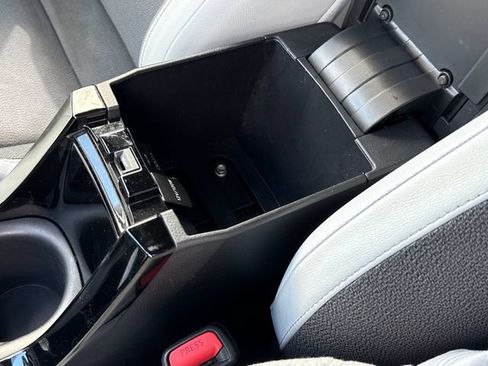 Used 2021 Toyota Corolla XSE w/ Carpet Mat Package (TMS) FWD image 23