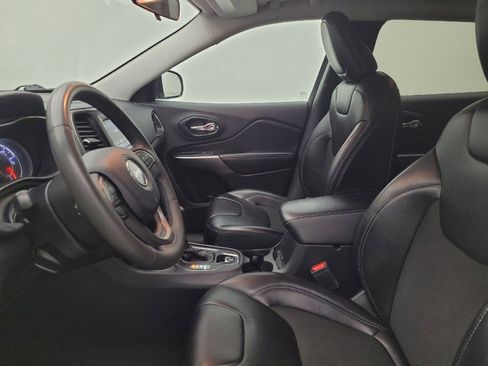 Used 2020 Jeep Cherokee Latitude Plus image 17