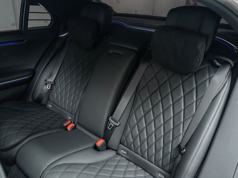 Used 2025 Mercedes-Benz S 580 4MATIC Sedan image 16