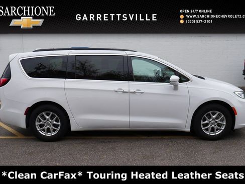 Used 2022 Chrysler Pacifica Touring-L image 1