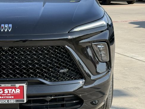 Used 2025 Buick Enclave Sport Touring w/ Power Package image 9