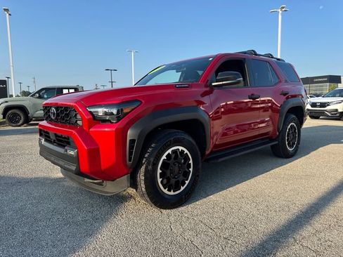 Used 2025 Toyota 4Runner TRD Off-Road AWD/4WD image 2