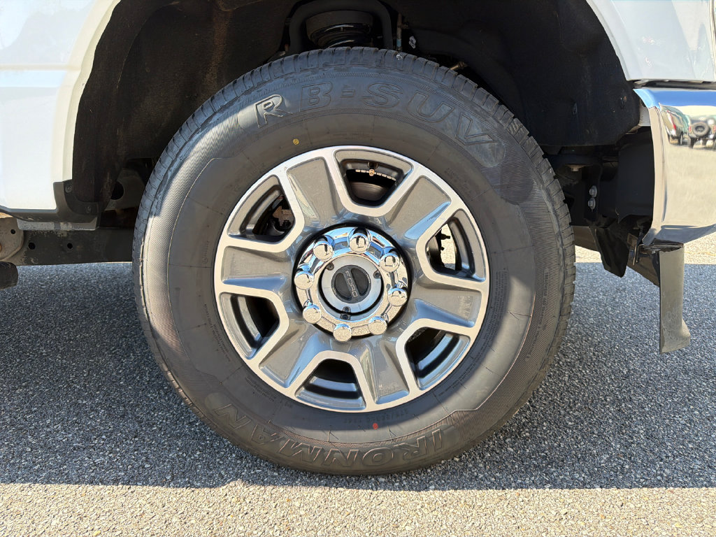Used 2025 Ford F250 XLT AWD/4WD image 12