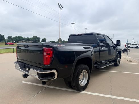 Used 2024 Chevrolet Silverado 3500 LTZ w/ LTZ Convenience Package AWD/4WD image 4