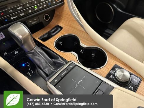 Used 2021 Lexus RX 350L Premium w/ Premium Package image 20