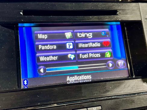 Used 2014 Toyota Avalon XLE image 18