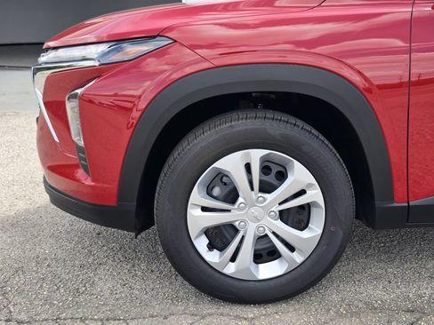 New 2026 Chevrolet Trax LS w/ Driver Confidence Package FWD image 9