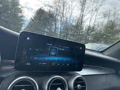 Used 2022 Mercedes-Benz GLC 300 4MATIC image 22