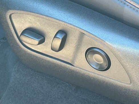 Used 2024 GMC Acadia AT4 w/ Luxury Package image 44