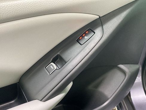Used 2018 Honda Accord Touring image 24