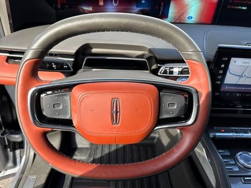 Used 2024 Lincoln Nautilus Black Label image 18