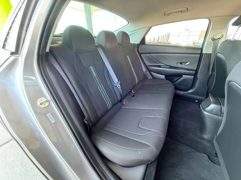 Used 2023 Hyundai Elantra SEL w/ Cargo Package FWD image 20