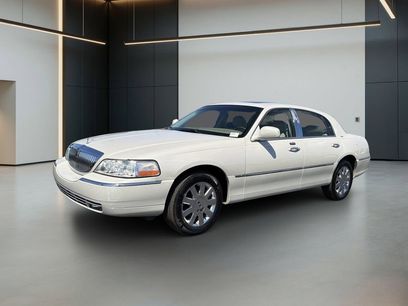 Used 2007 Lincoln Town Car Designer Series